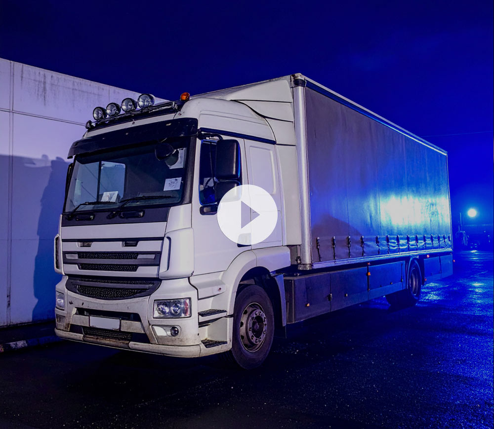 Automatrics-MTrack-Direction-Finding-Tracker-Agent-Locates-Stolen-truck-in-Street Automatrics MTrack Direction Finding Tracker Agent Locates Stolen truck in Street