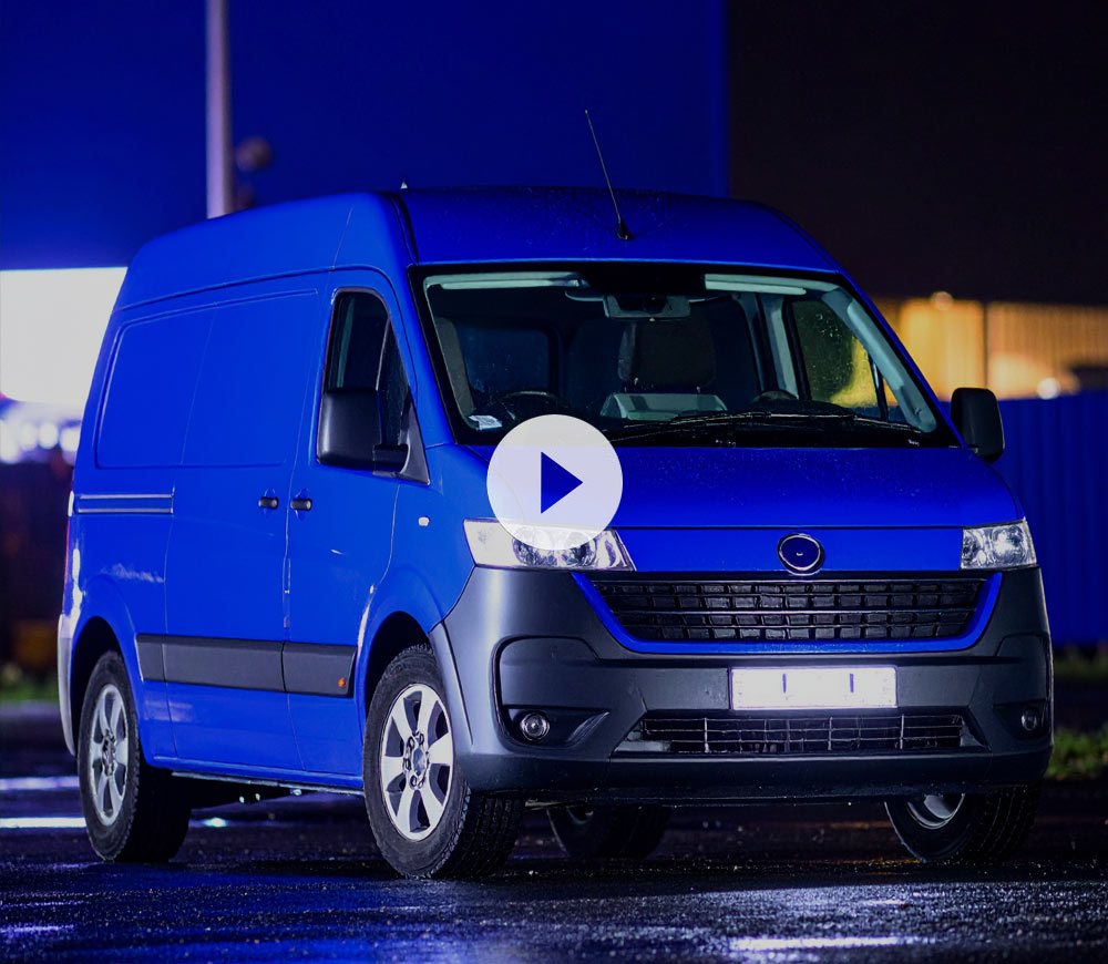 Automatrics MTrack Direction Finding Tracker Agent Locates Stolen van in Street